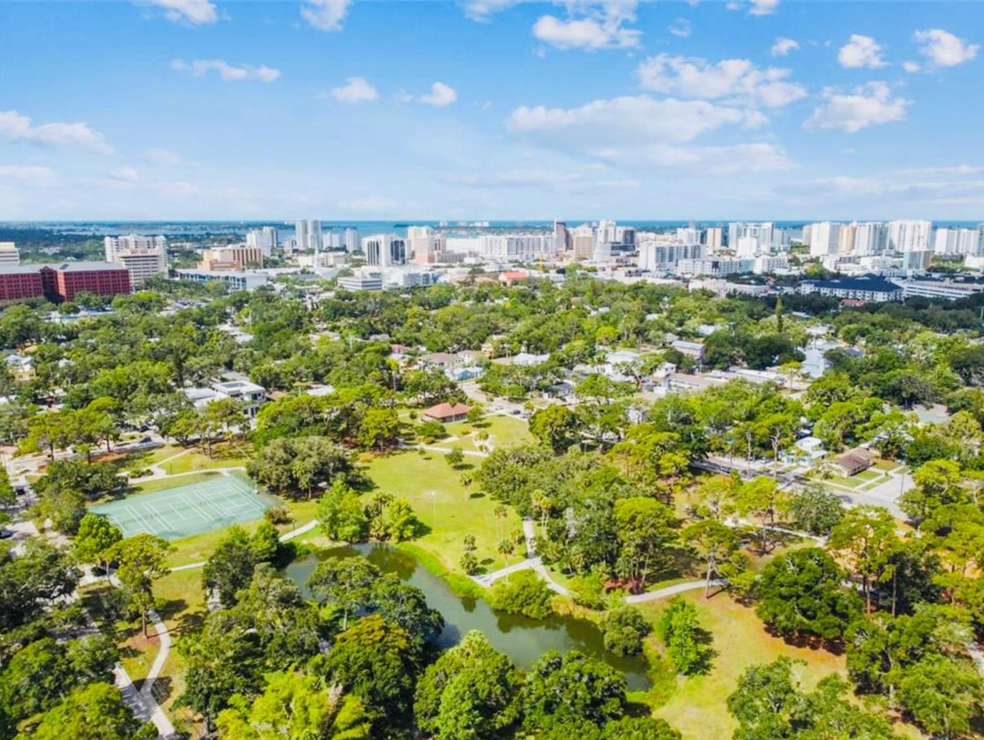 Beach Downtown Pet-Friendly @ The Park Home-635 Sarasota Extérieur photo